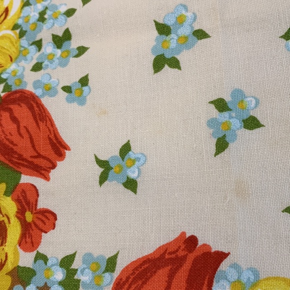VTG Cloth Napkins Set of 6 Cloth Floral and Stripes 60โs-70โs Colors on Cream - Picture 9 of 13
